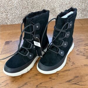 NEW Sorel Explorer II Joan Boots